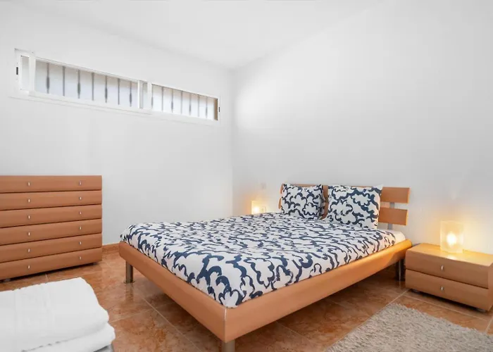 Roque Del Conde Aragon Apartment *